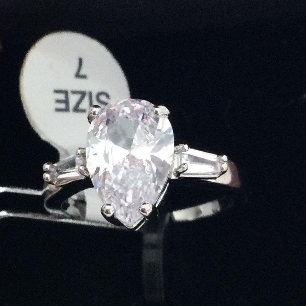 NWT Peermont Sz 7 engagement ring